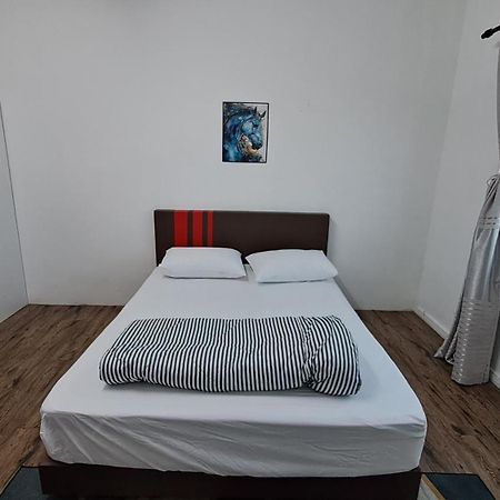 1201 Apartment Ladang Tok Pelam Tepipantaibatuburuk Куала-Тренгану Экстерьер фото